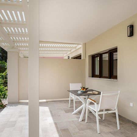Spiti Prifti Apartments Gouvia Bagian luar foto