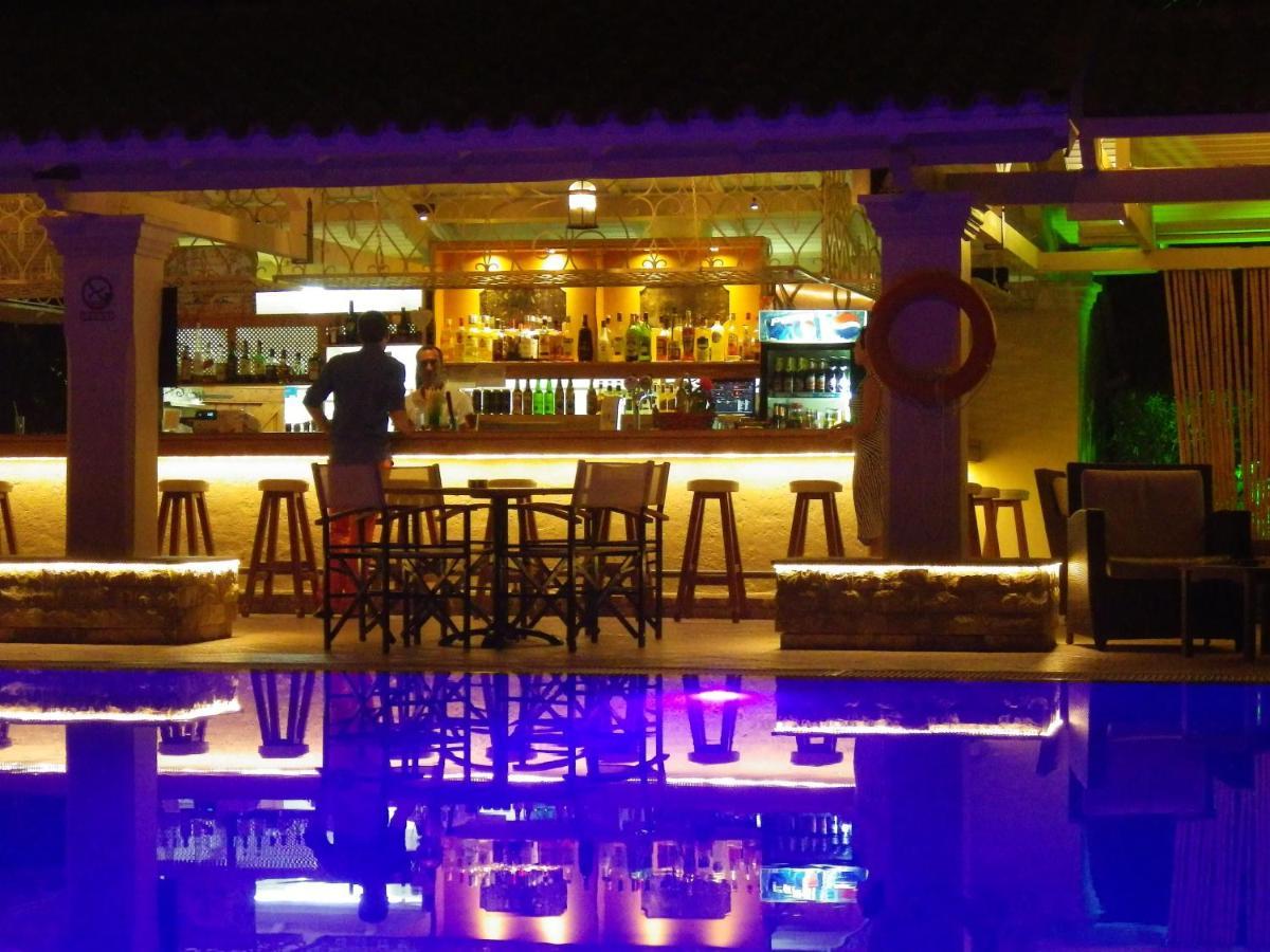 Spiti Prifti Apartments Gouvia Bagian luar foto