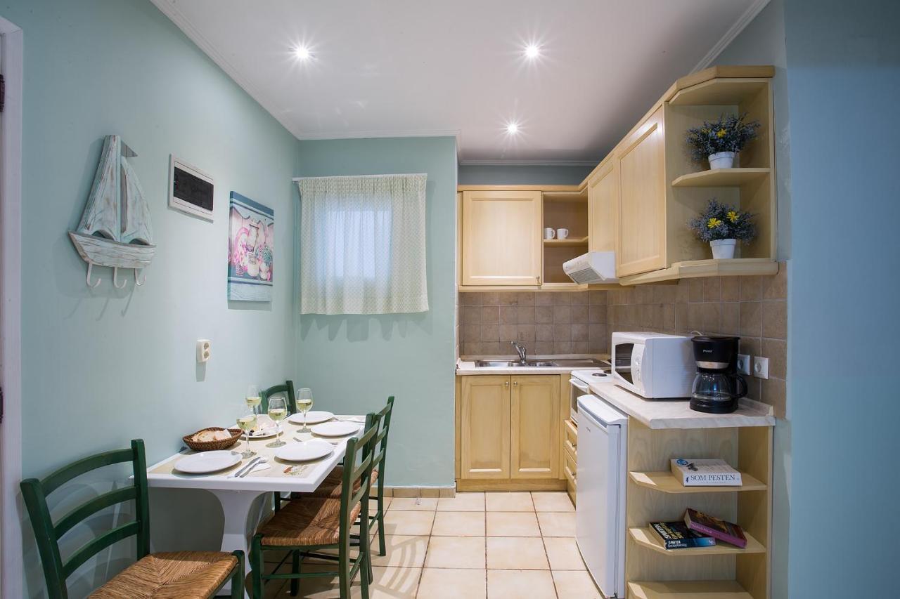 Spiti Prifti Apartments Gouvia Bagian luar foto