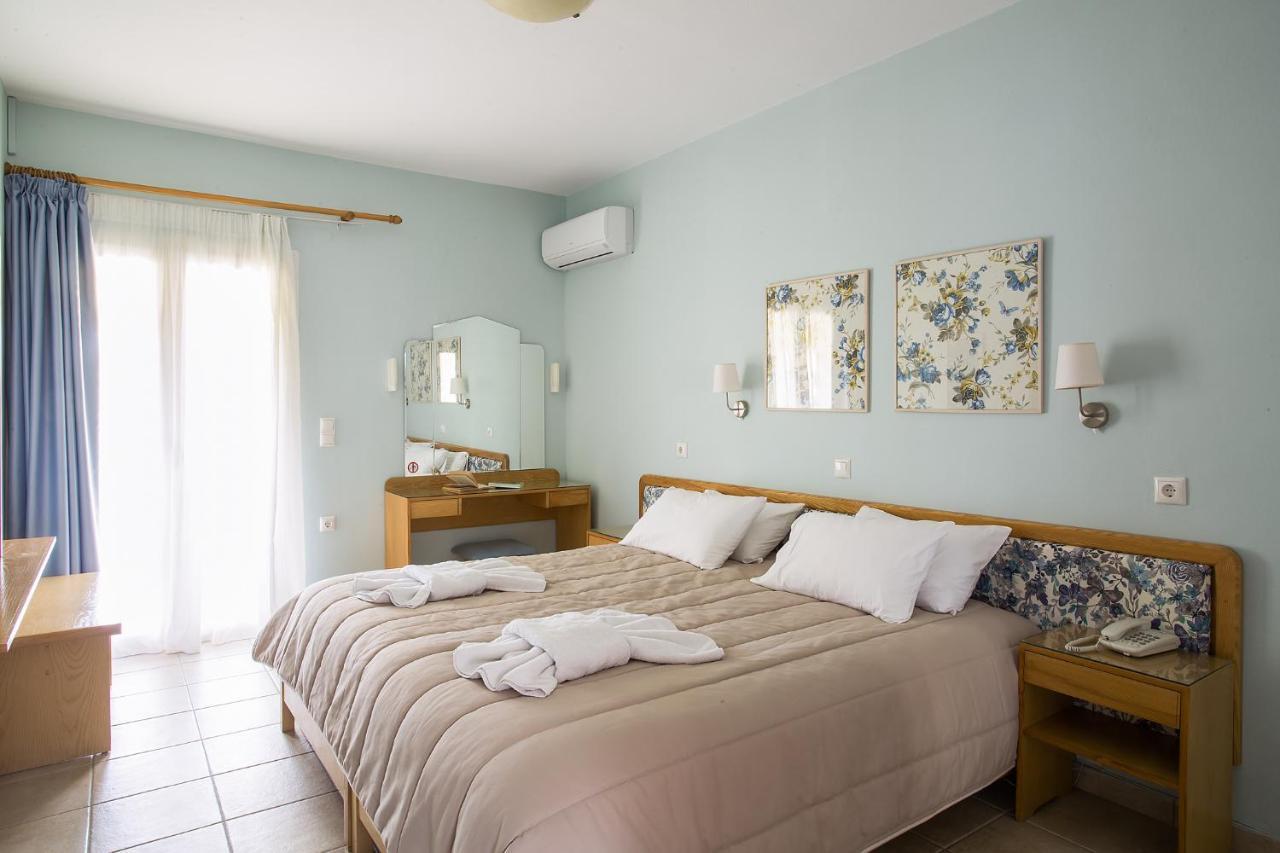 Spiti Prifti Apartments Gouvia Bagian luar foto