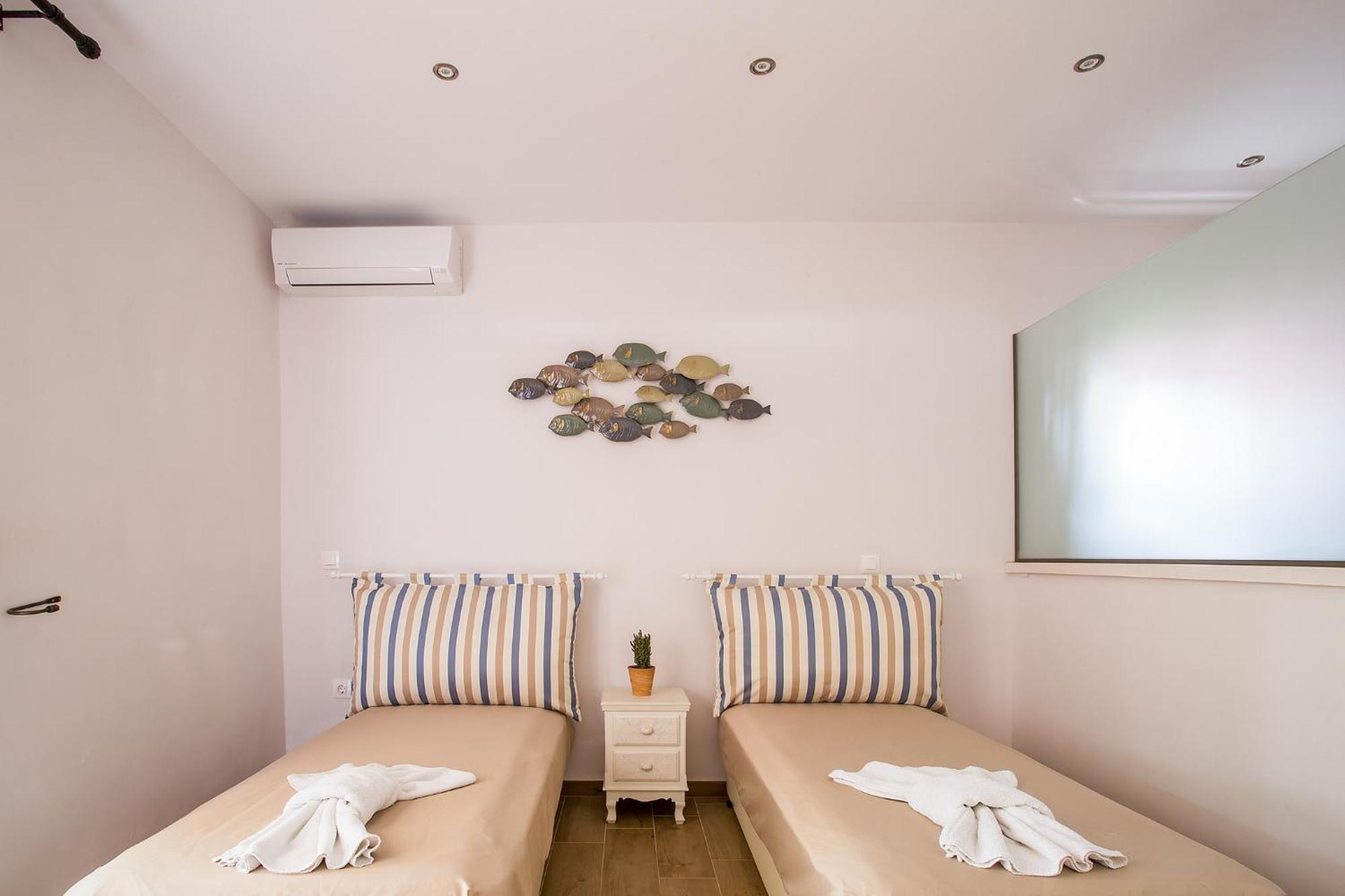 Spiti Prifti Apartments Gouvia Bagian luar foto