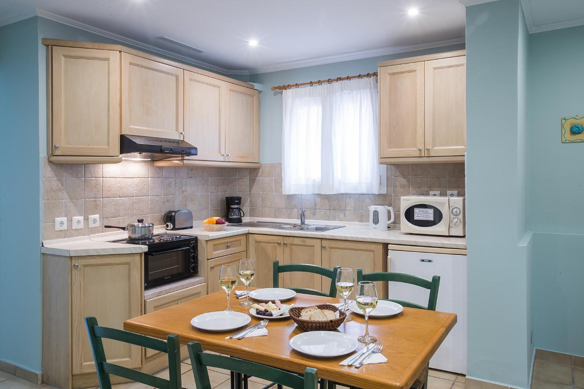 Spiti Prifti Apartments Gouvia Bagian luar foto